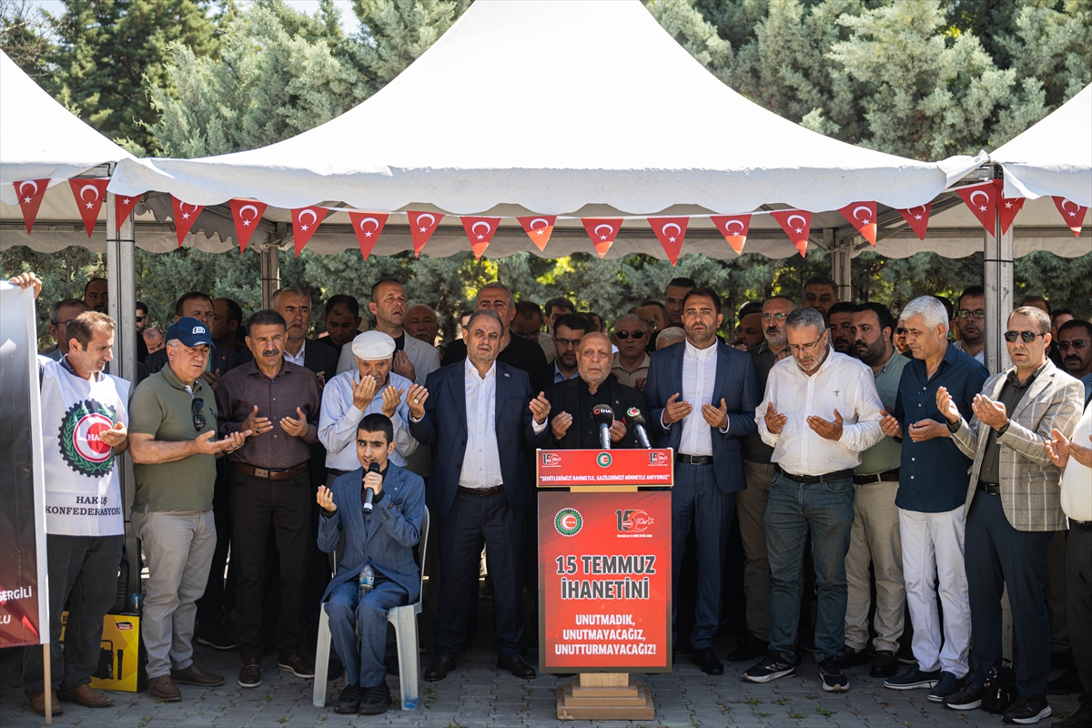 HAK-İŞ: 15 Temmuz şehitleri kabirleri başında anıldı