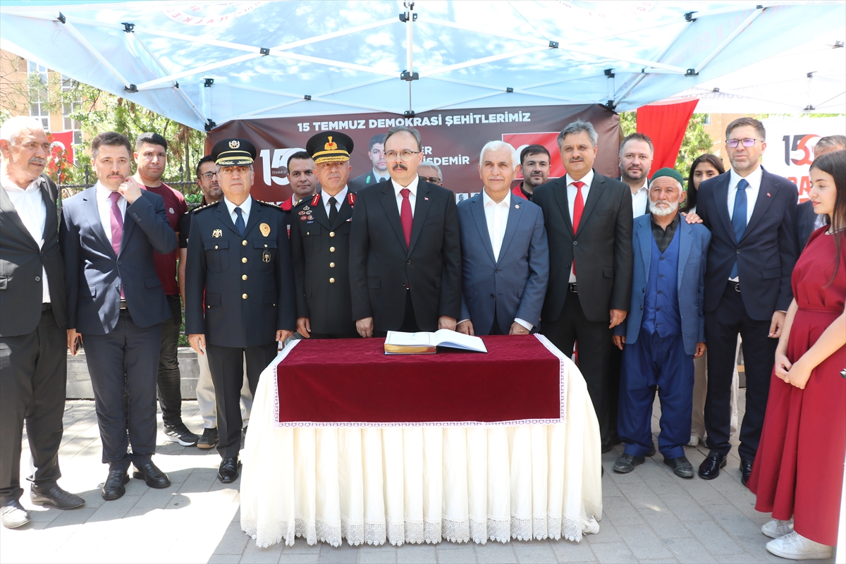 Siirt'te 15 Temmuz Anma Çadırı Açıldı