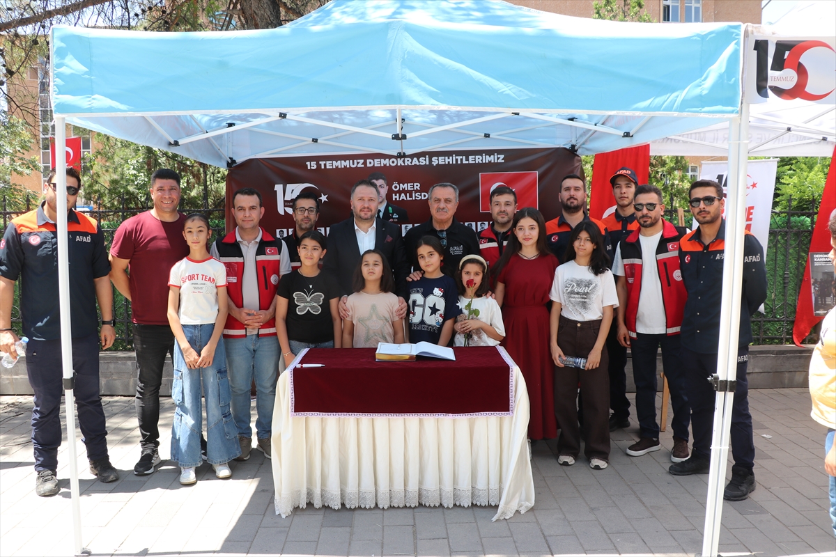 Siirt'te 15 Temmuz Anma Çadırı Açıldı