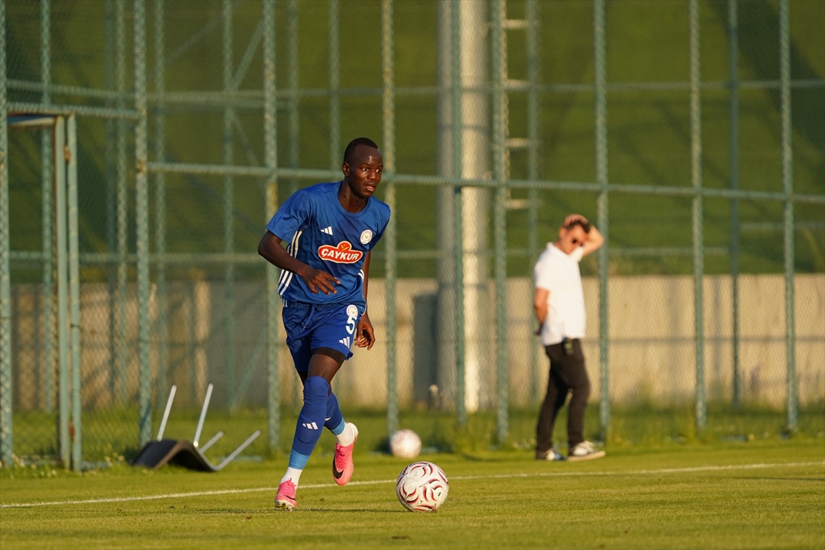 Çaykur Rizespor: 3 - Dinamo Batumi: 0