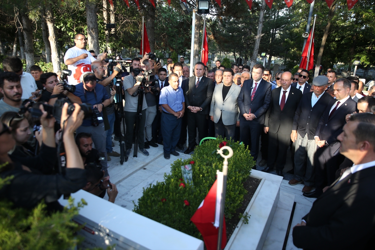 Ömer Halisdemir kabrinde anıldı