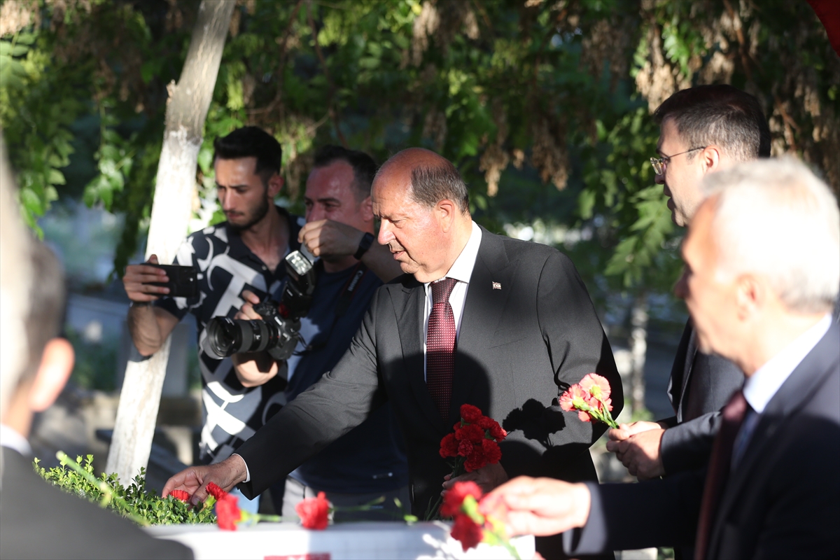 Ömer Halisdemir kabrinde anıldı