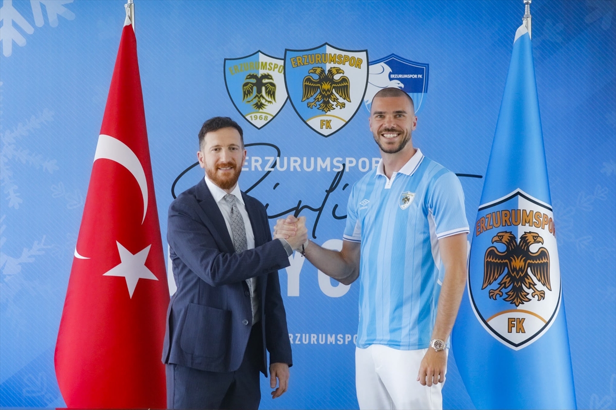Erzurumspor FK: Mujakic'i 3 yıllığına transfer etti
