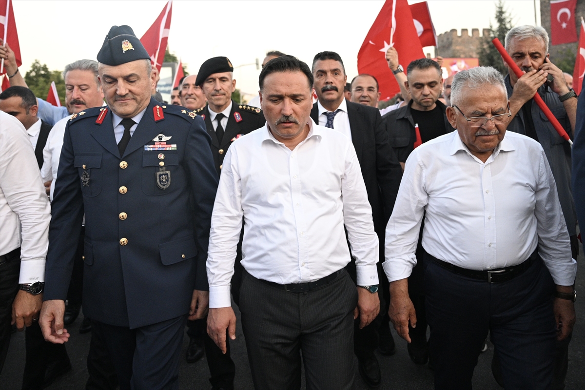 15 Temmuz Yürüyüşleri İç Anadolu'da Yapıldı