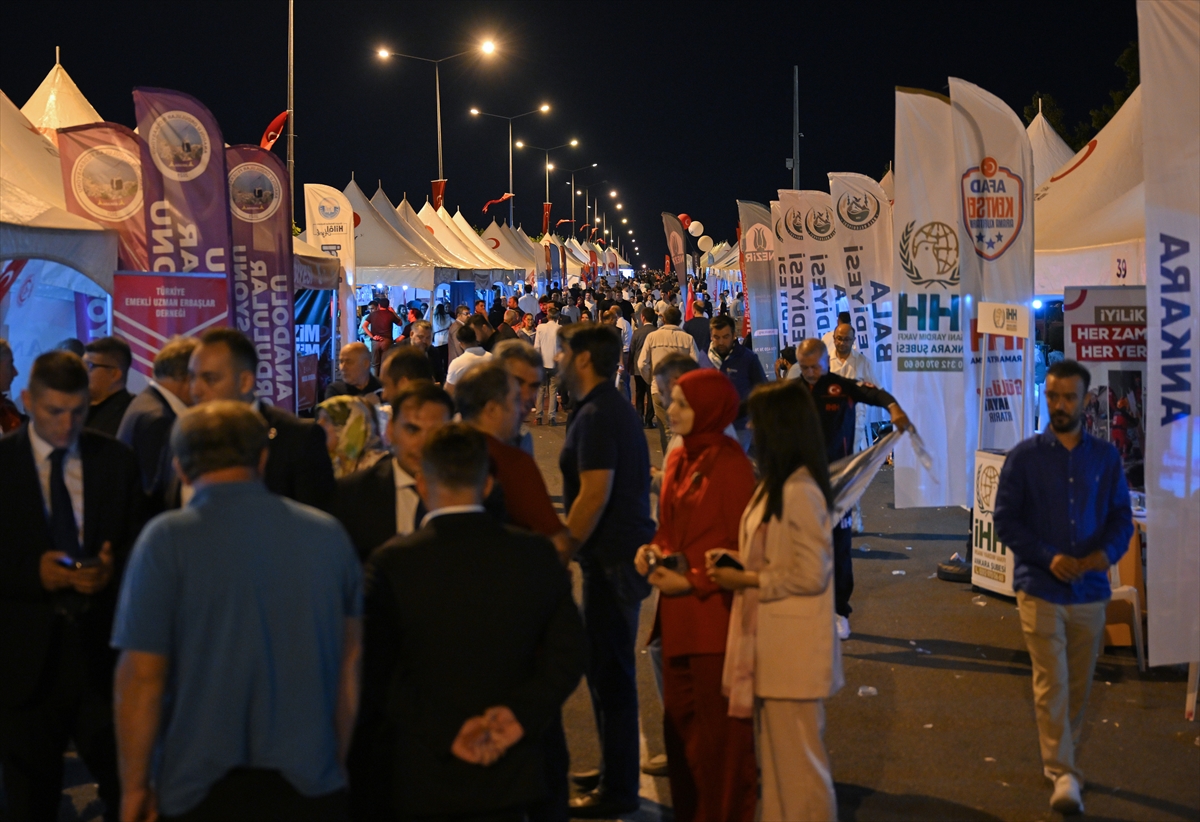 15 Temmuz: Külliye'de demokrasi nöbeti