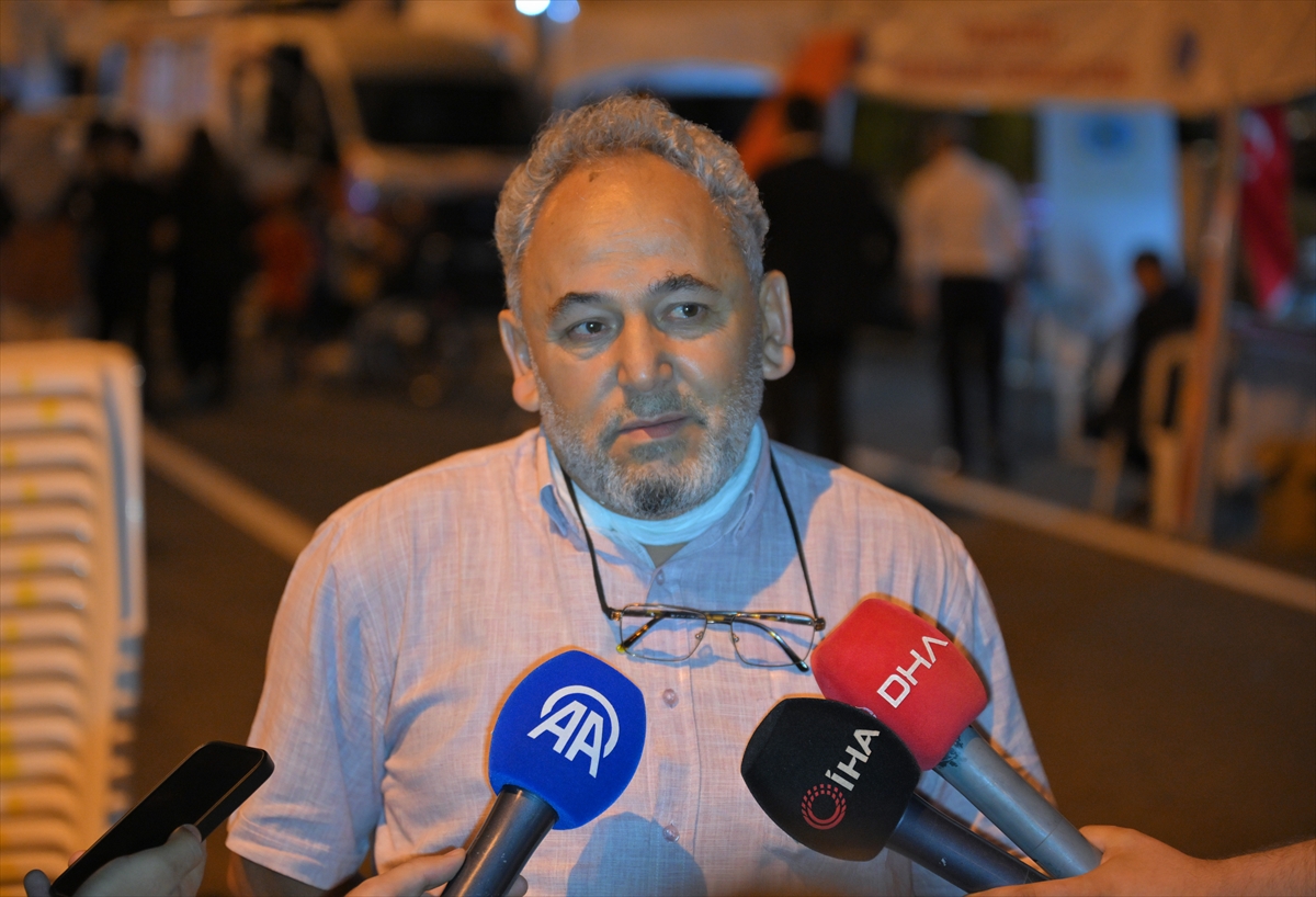 15 Temmuz: Külliye'de demokrasi nöbeti