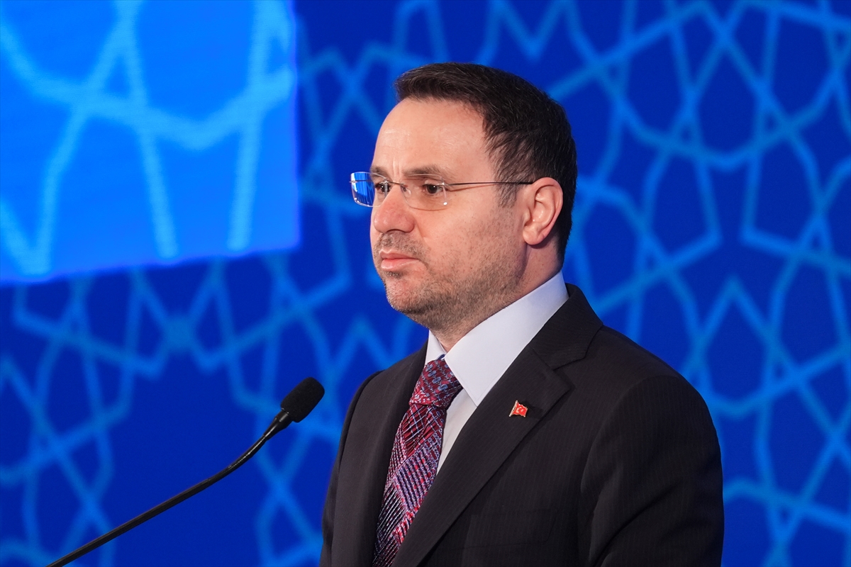 Bakan Gürlek: Sivil toplum kalkan olamaz