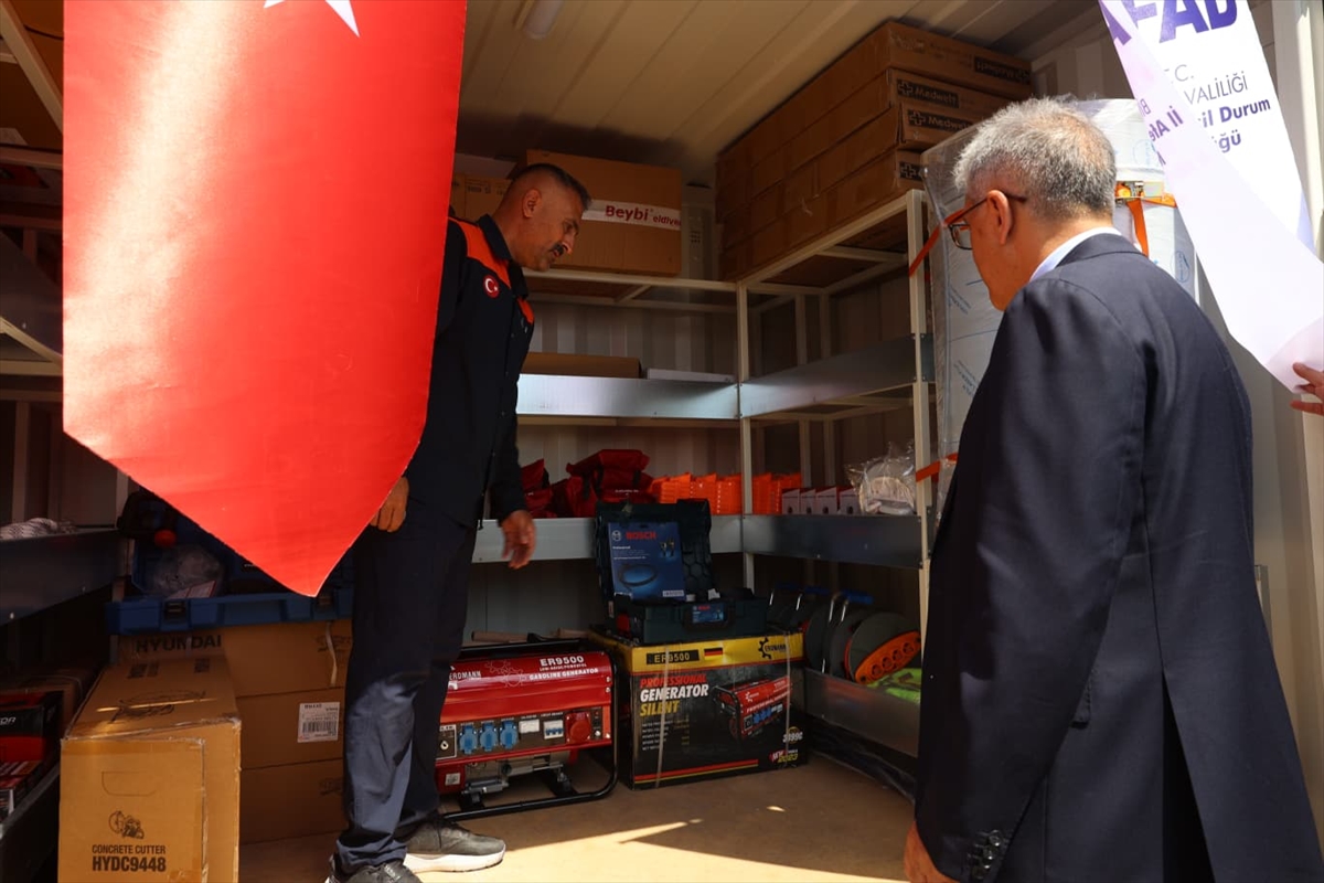 Vali Çelik: 4 afet istasyonu konteyneri teslim edildi