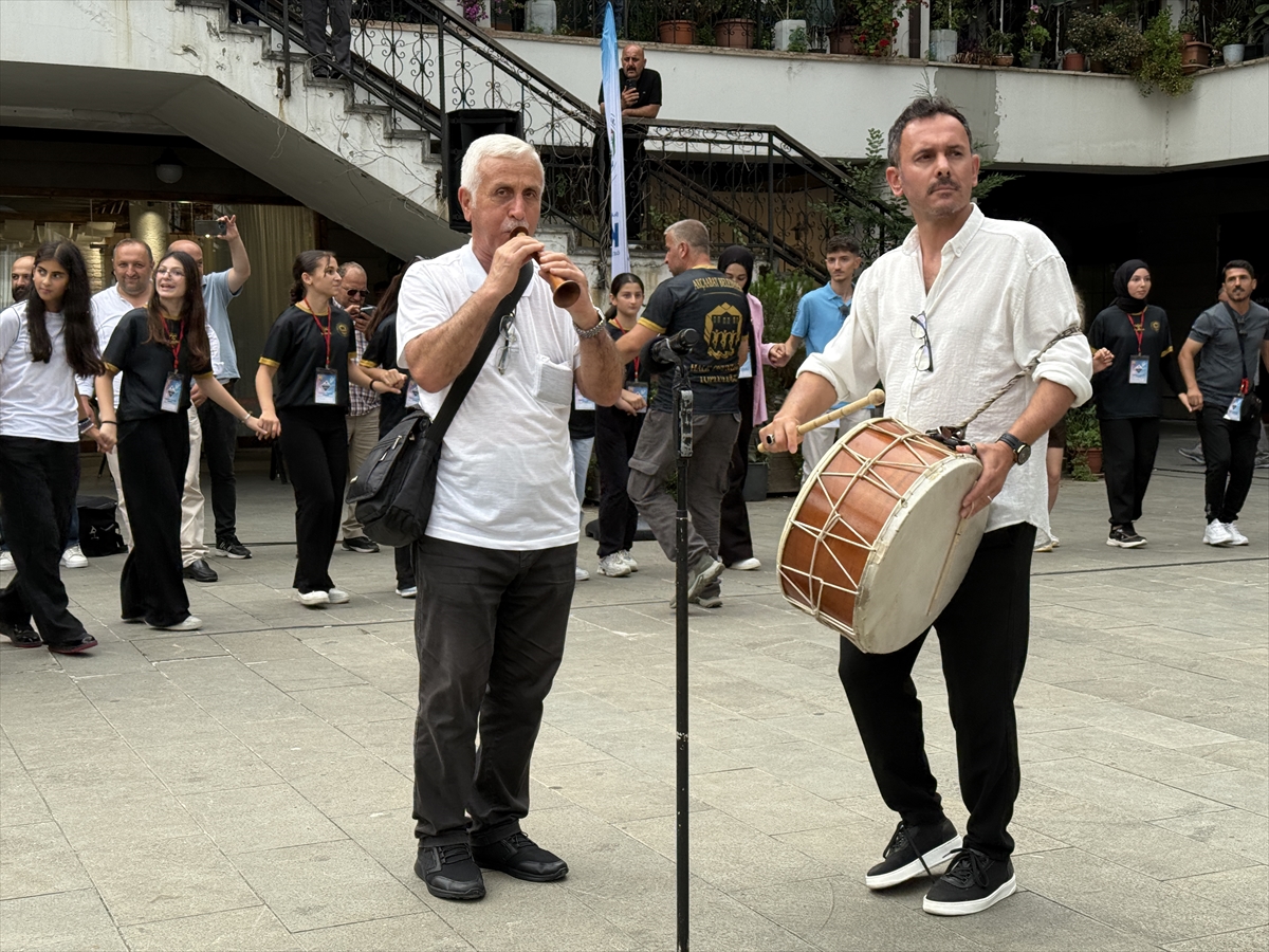 Trabzon'da 34. Müzik ve Halk Oyunları Festivali başladı