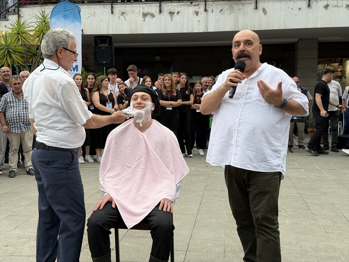 Trabzon'da 34. Müzik ve Halk Oyunları Festivali başladı