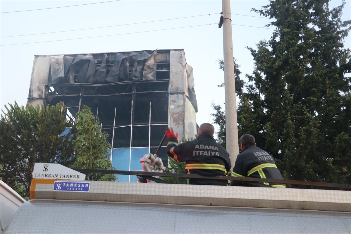 Adana'da fabrika yangını kontrol altına alındı