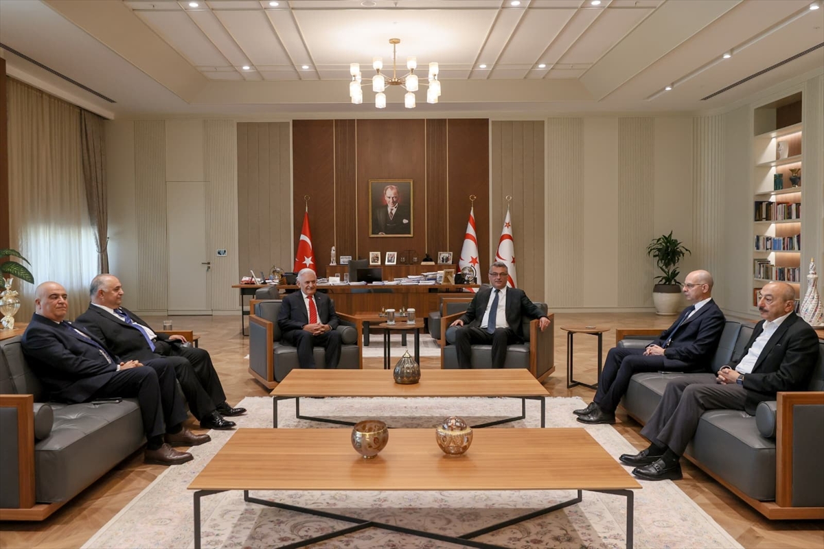 Erhürman: TDT Aksakallar Konseyi Başkanı Yıldırım'ı kabul etti