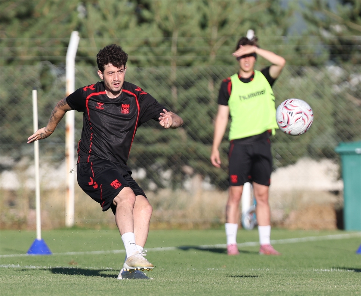 Sivasspor: Yeni sezona hazırlıklar sürüyor