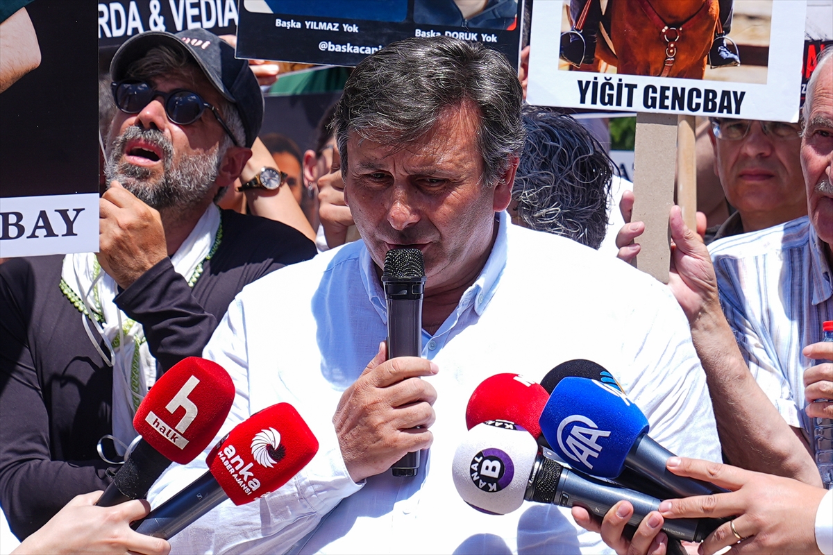 Grand Kartal Otel yangını: Aileler Ankara'da yürüdü