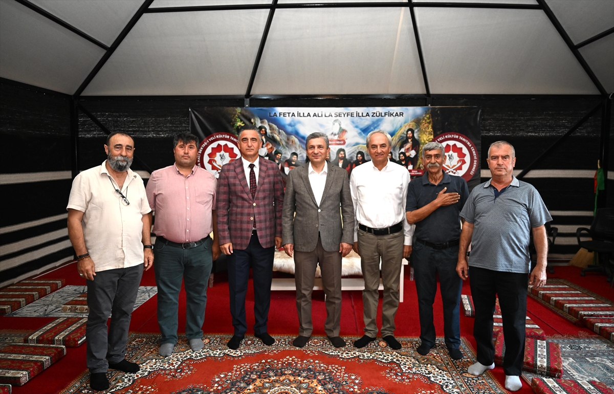 Vali Şahin: Cemevi kültürel değerlerin merkezi olacak