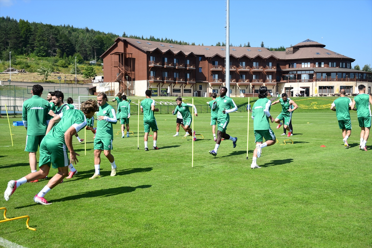 Bursaspor: Düzce kampında yeni sezon hazırlıkları sürüyor