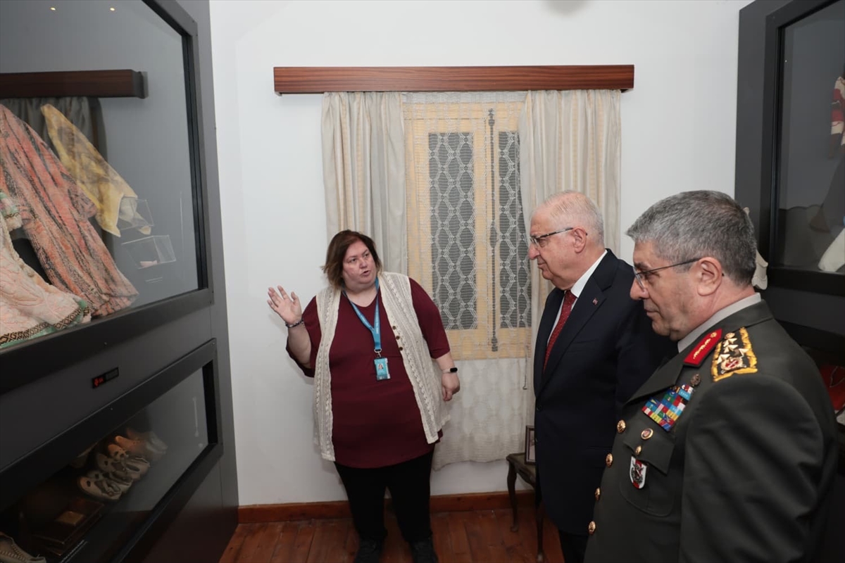 Bakan Yaşar Güler: KKTC'de Barbarlık Müzesi'ni ziyaret etti
