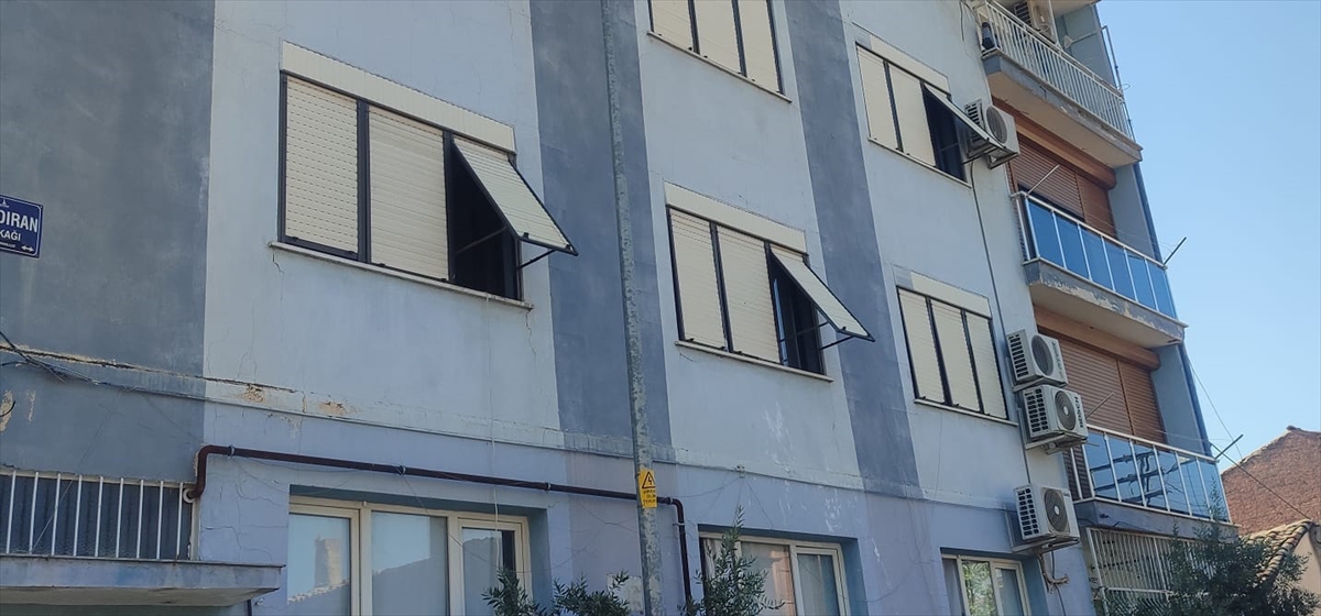 İzmir Ödemiş'te arkadaşını bıçakla öldüren zanlı tutuklandı