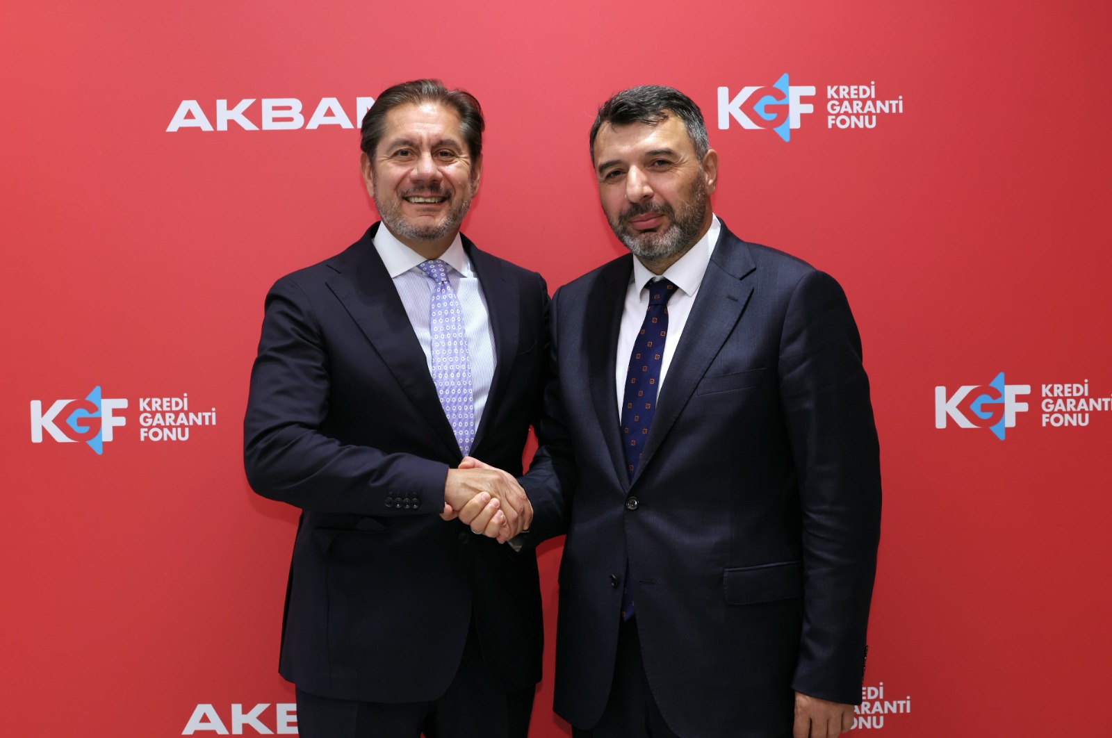 Kaan Gür: KOBİ'ler Dijital KGF Kredisine Akbank Mobil'den Erişecek