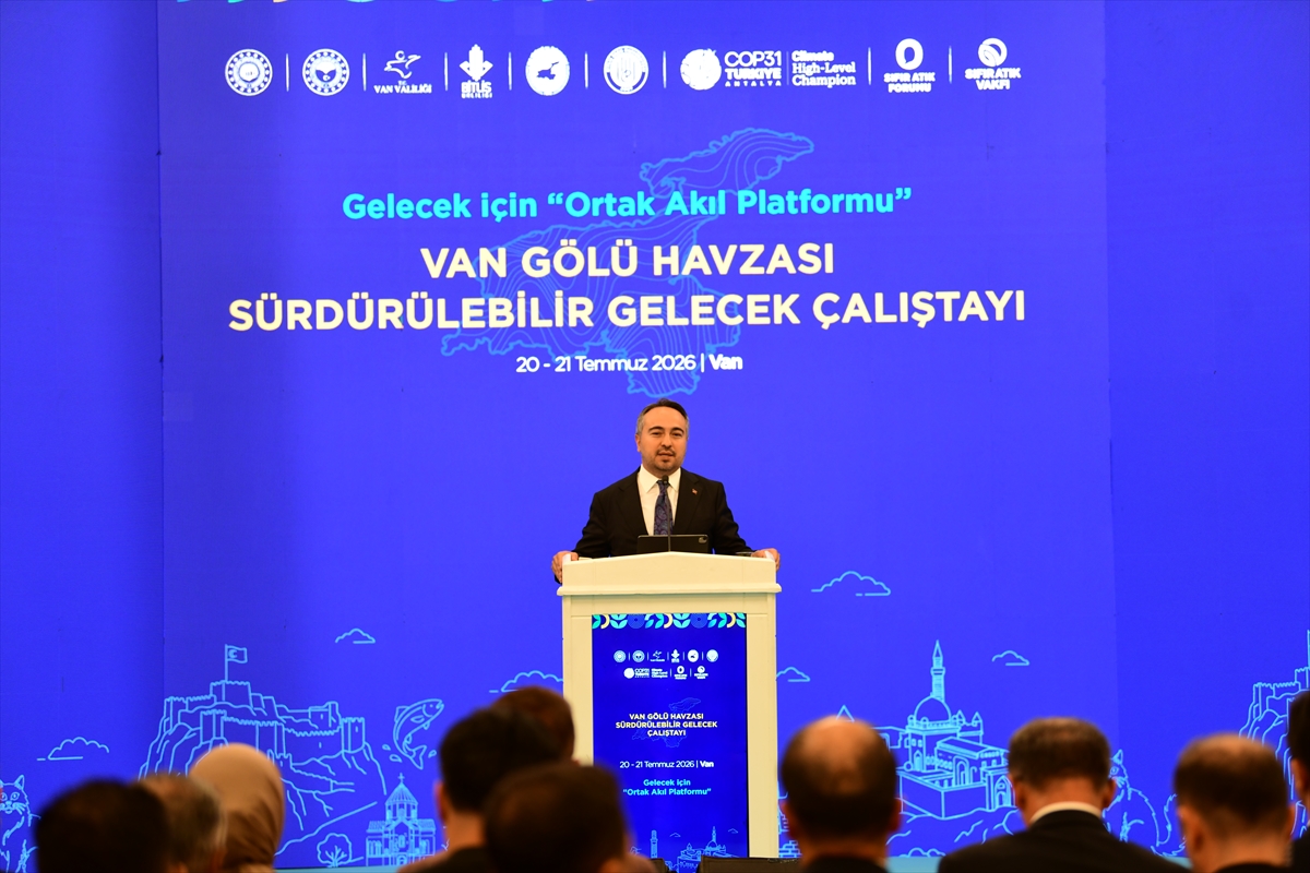 Bakan Yardımcısı Burak Demiralp: Van Gölü tehditlere direniyor