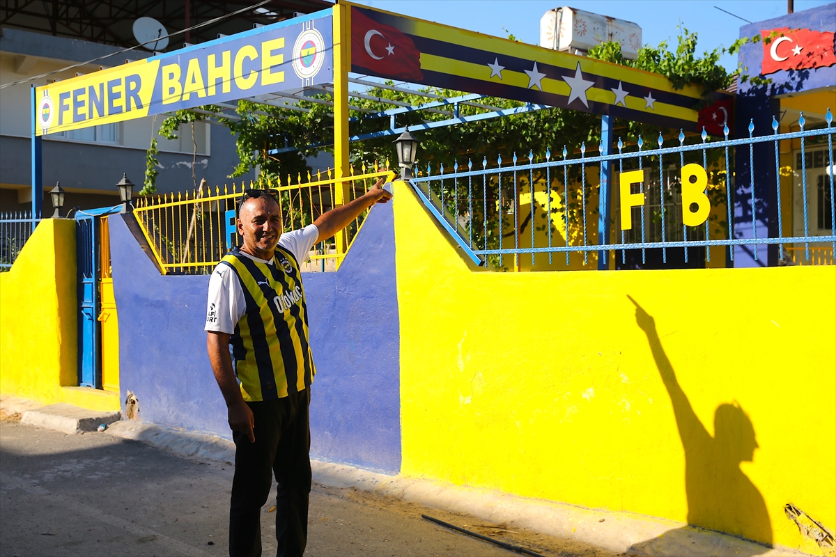 Depremzede Mehmet Saçar: Evini Fenerbahçe renklerine boyadı