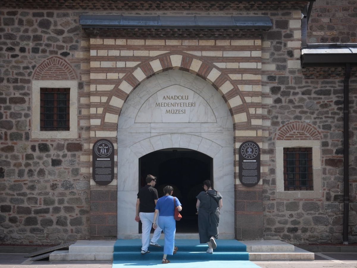 Bakan Ersoy: Anadolu Medeniyetleri Müzesi'nde 288 yeni eser