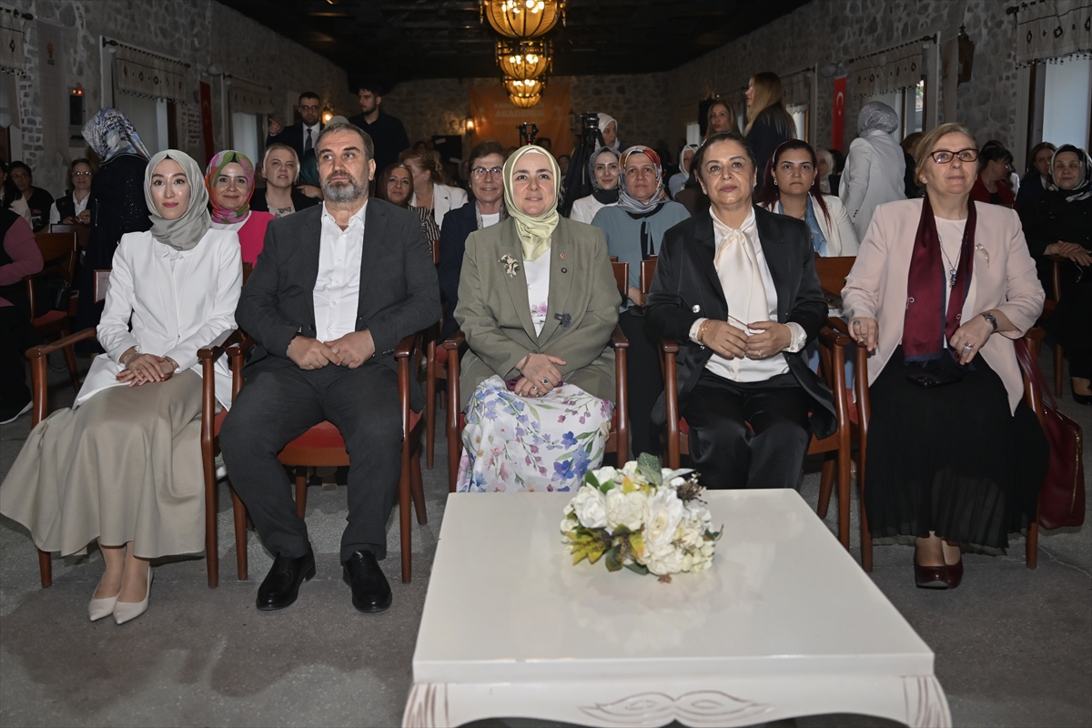 AK Parti Kadın Kolları: Türkiye Yüzyılı'nı kadınlar inşa edecek