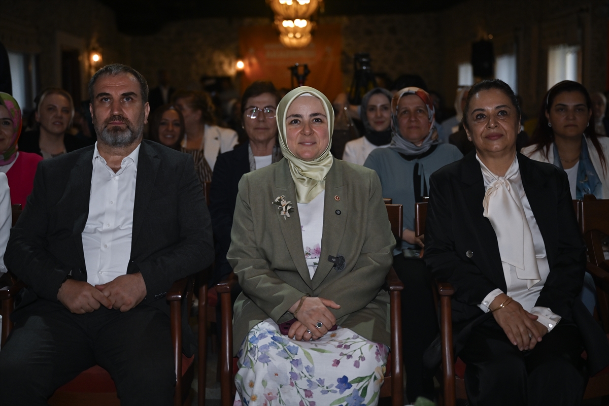 AK Parti Kadın Kolları: Türkiye Yüzyılı'nı kadınlar inşa edecek