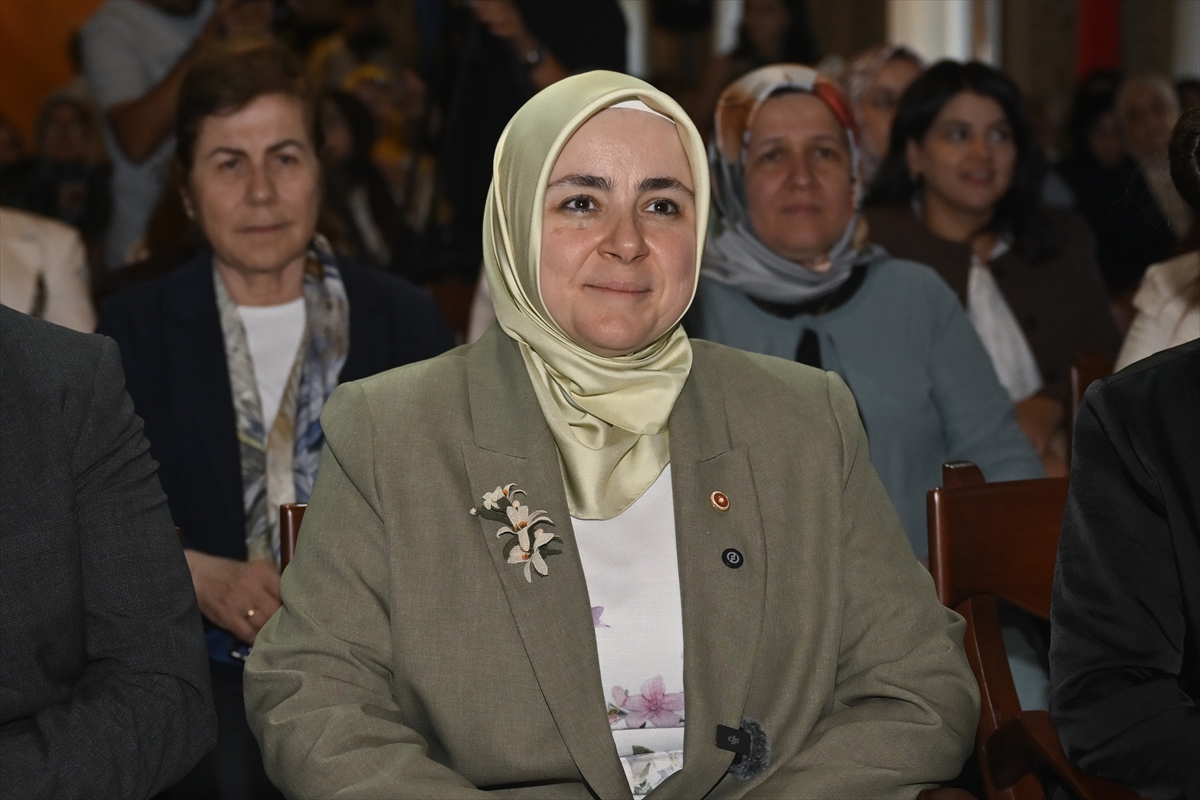 AK Parti Kadın Kolları: Türkiye Yüzyılı'nı kadınlar inşa edecek