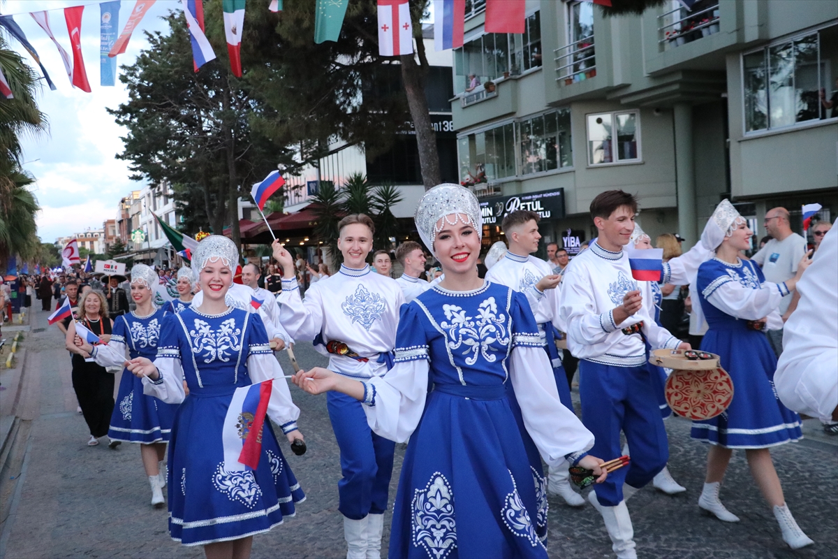 Başkan Doğan: Samsun 36. Uluslararası Halk Oyunları Festivali başladı