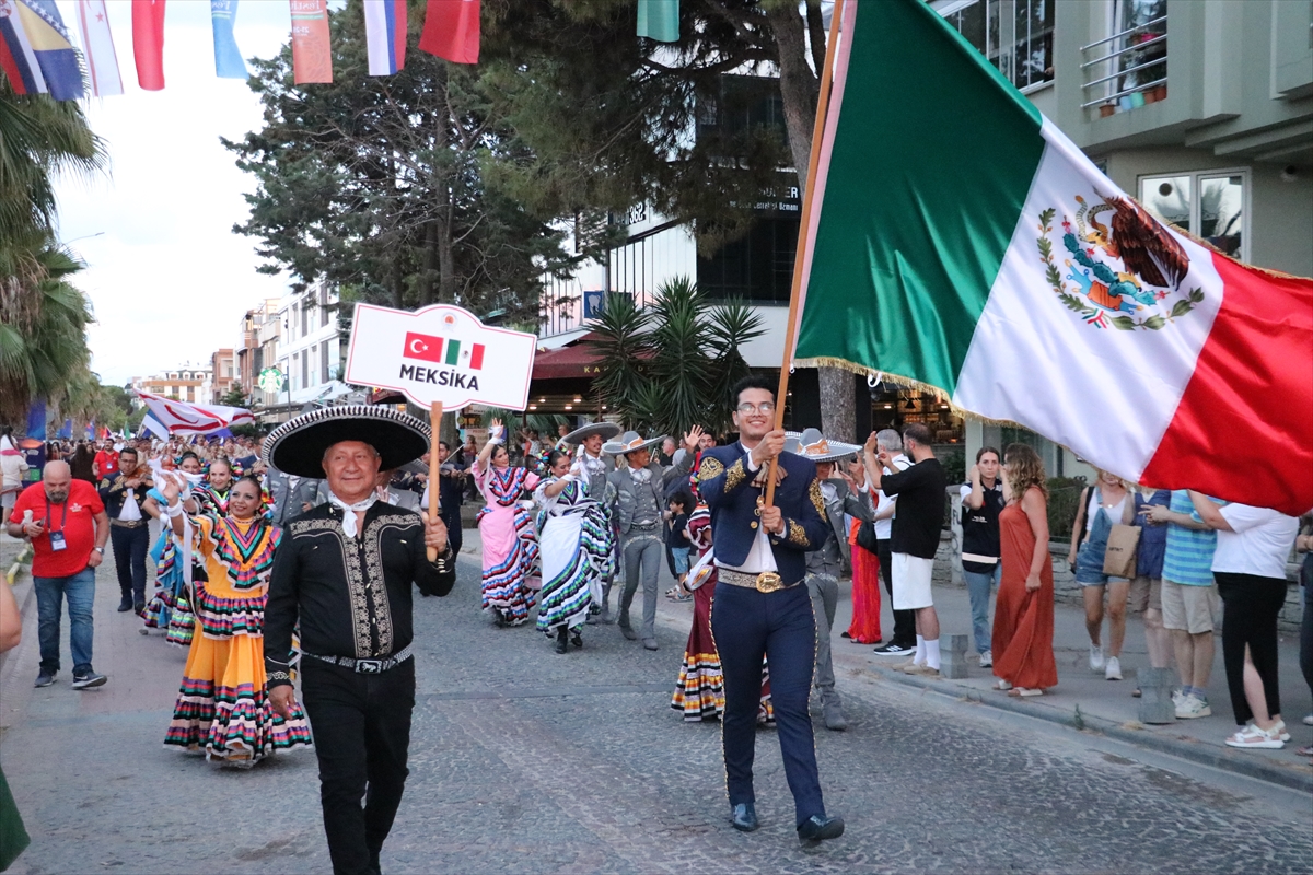 Başkan Doğan: Samsun 36. Uluslararası Halk Oyunları Festivali başladı