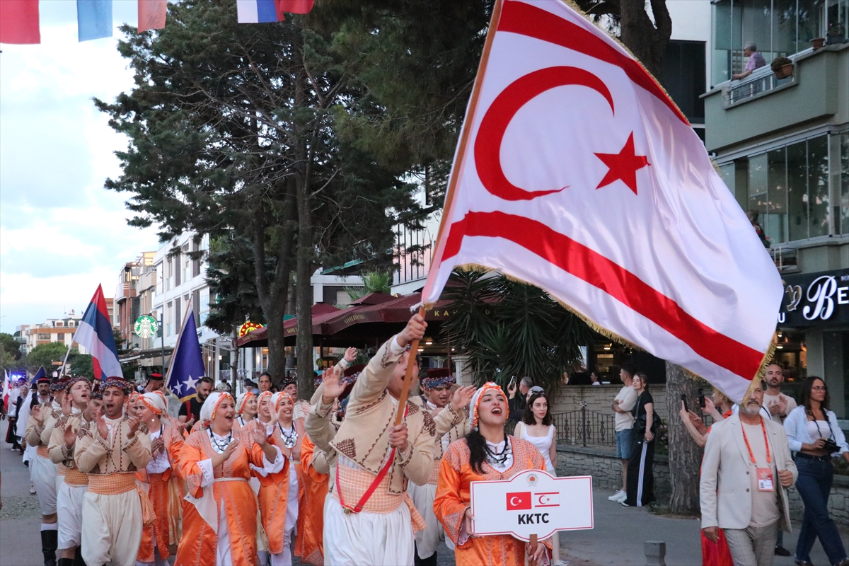 Başkan Doğan: Samsun 36. Uluslararası Halk Oyunları Festivali başladı