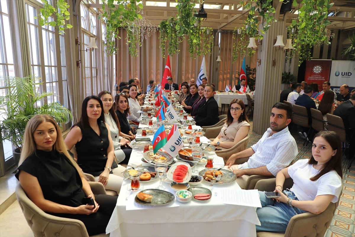 UID Azerbaycan: Gazetecilerle Bakü'de kahvaltıda buluşuldu
