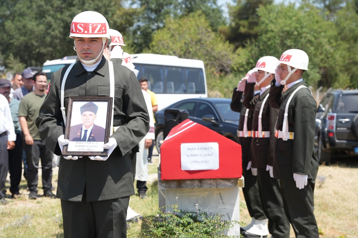 Tekirdağ'da Kıbrıs Gazisi Rafet Coşkun son yolculuğuna uğurlandı