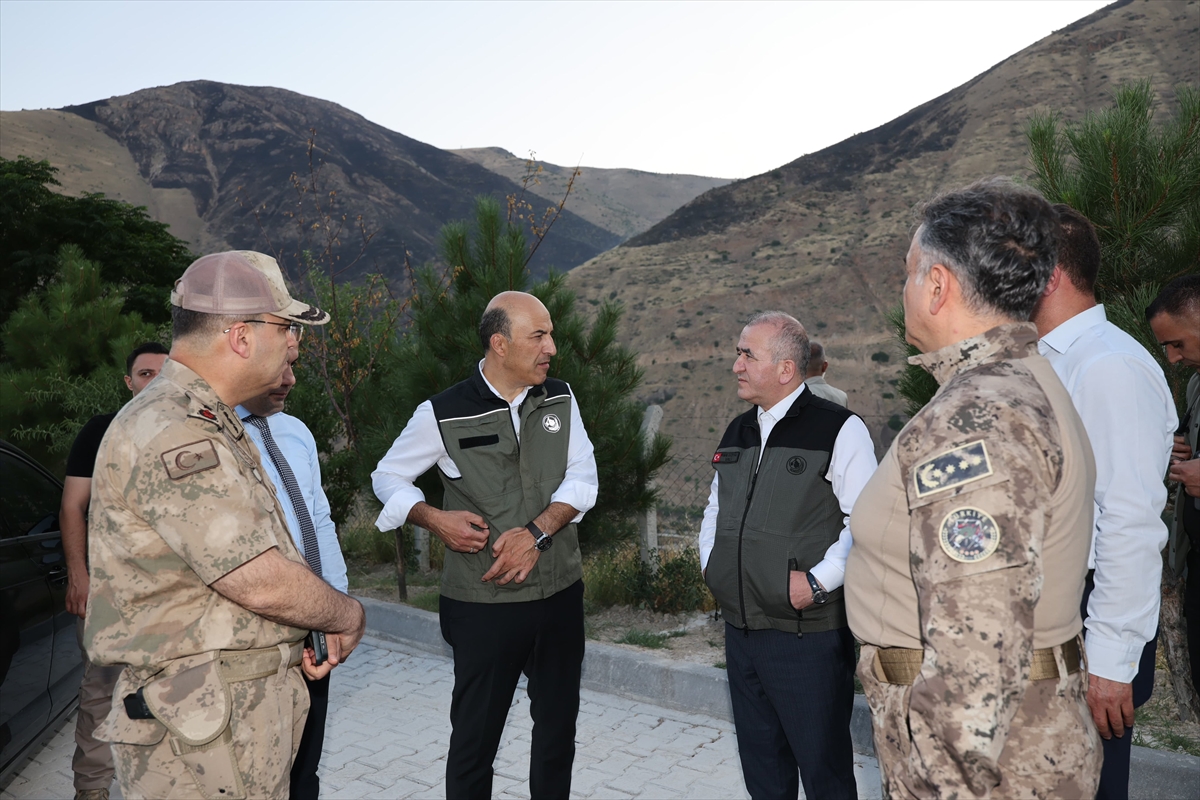 Elazığ Valiliği: Örtü yangını 9 saatte söndürüldü