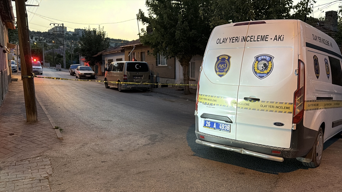 Eskişehir'de silahlı kavga: Bir çocuk dahil 3 kişi yaralandı