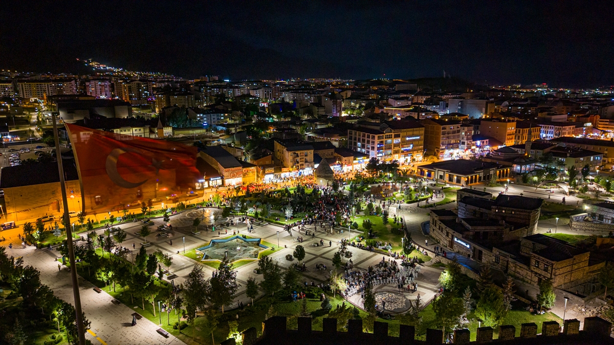 Vali Baruş: Erzurum Kongresi'nin 107. yılı coşkuyla kutlandı