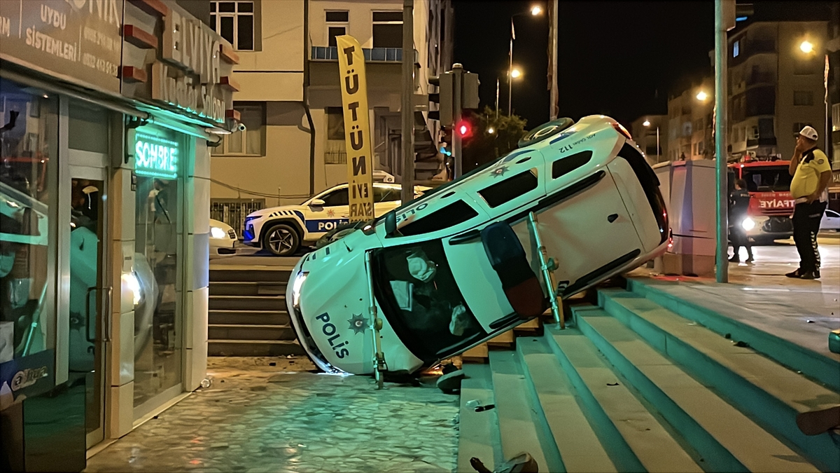 Kayseri'de polis aracı kazasında 2 bekçi dahil 3 yaralı
