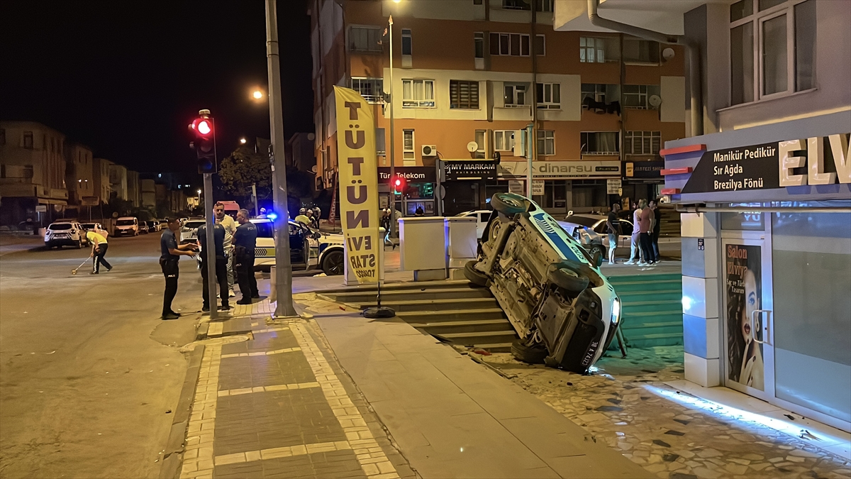 Kayseri'de polis aracı kazasında 2 bekçi dahil 3 yaralı
