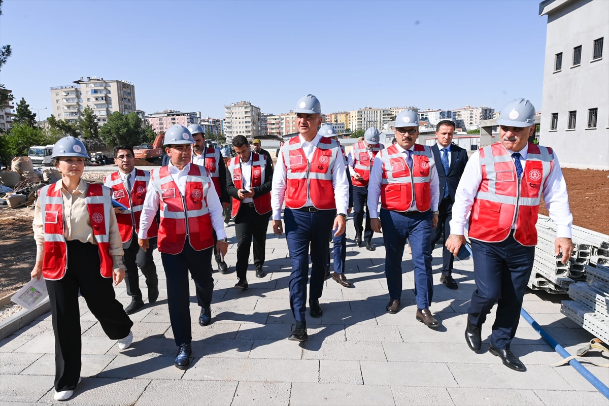 Bakan Ersoy: Diyarbakır Müzesi 24 saat yaşayan bilim yuvası olacak