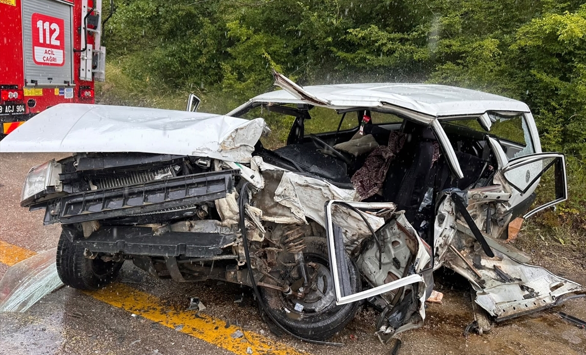 Karabük'teki kazada ölen Karaca çifti toprağa verildi