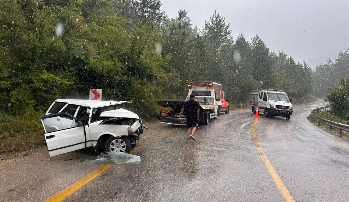 Karabük'teki kazada ölen Karaca çifti toprağa verildi