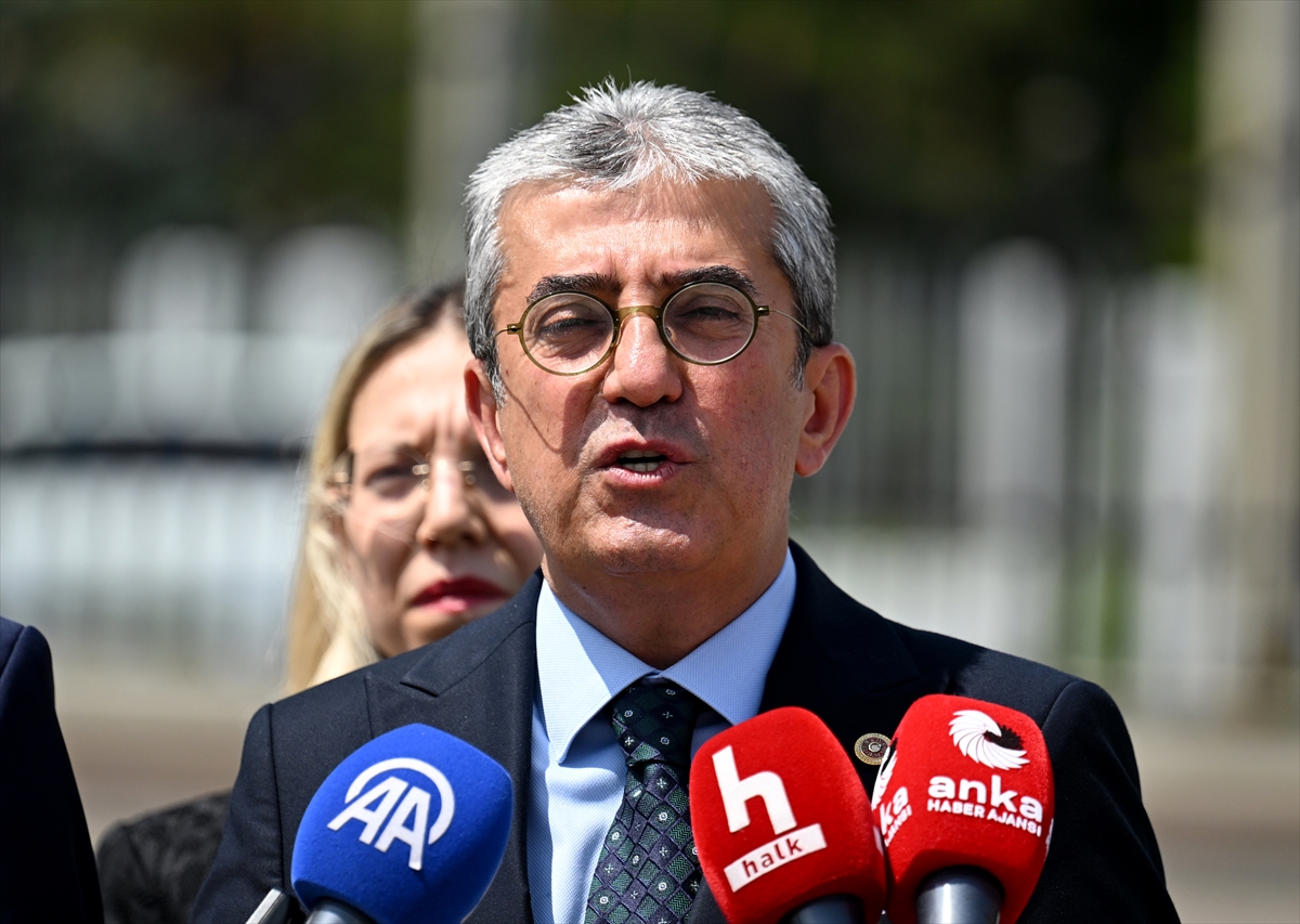 CHP: Bazı kanunların iptali için AYM'ye başvuru yaptı