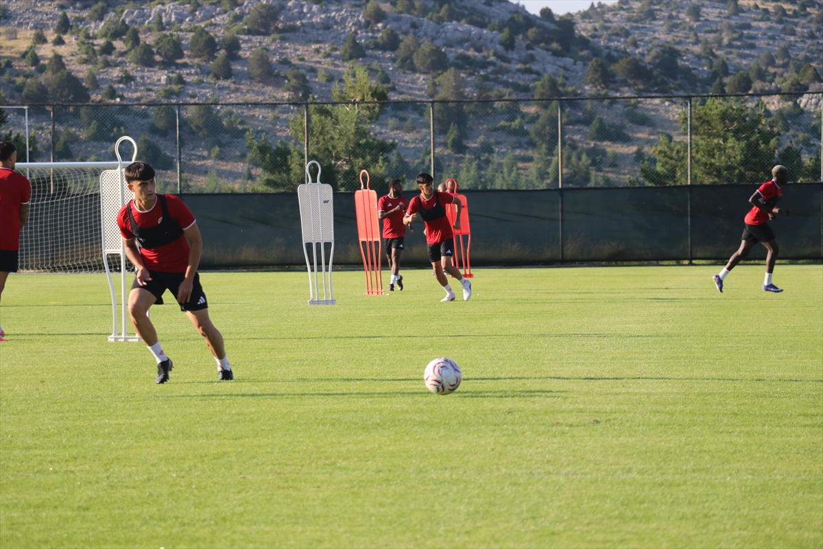 Bülent Korkmaz: Antalyaspor'un tek hedefi Süper Lig