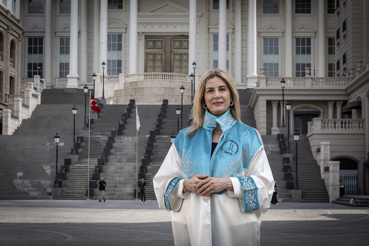 Prof. Dr. Gülçin Yahya Kaçar: Sanat temelli üniversiteyiz