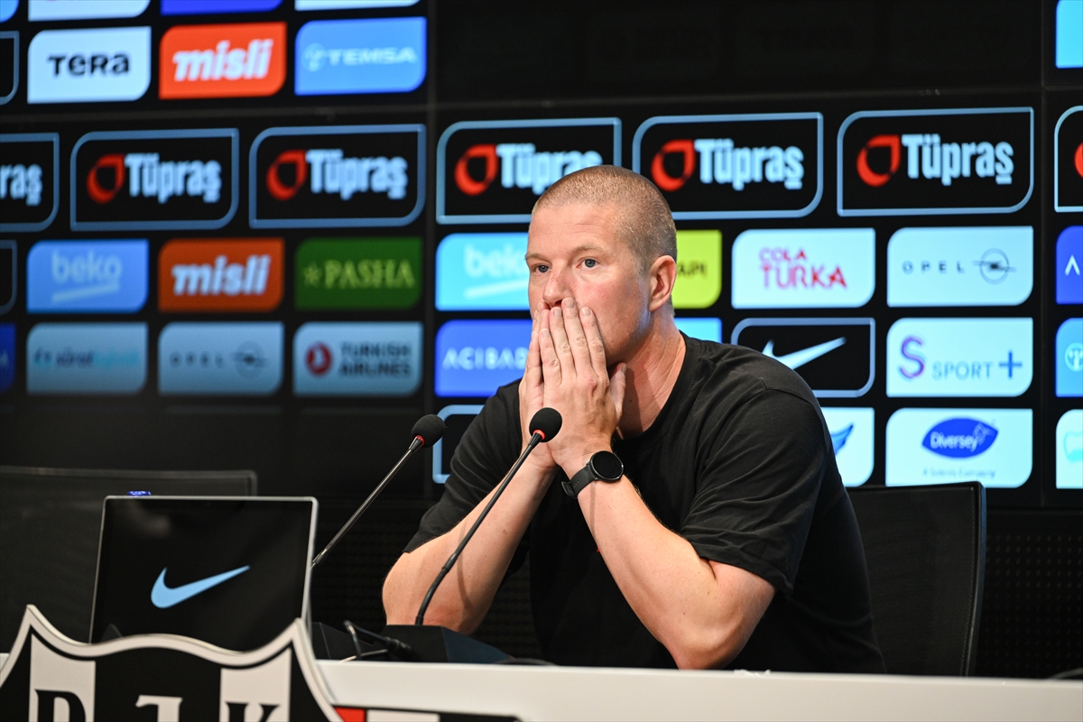 Mike Tullberg: Takımın oyunundan memnunum, gururluyum