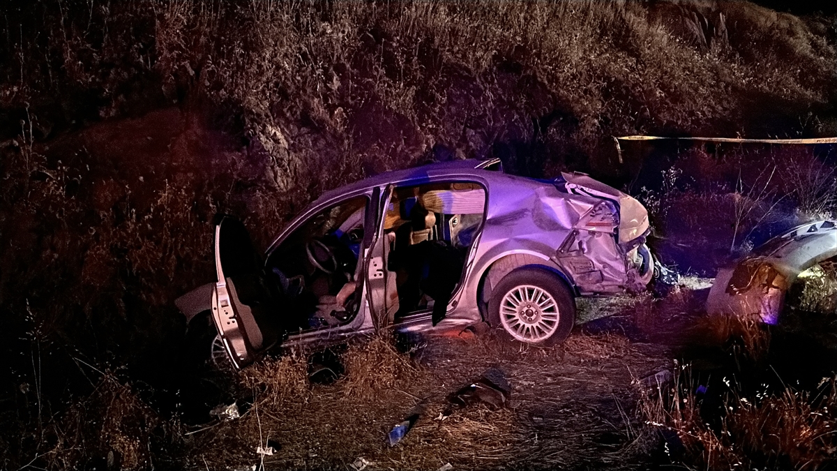 Şanlıurfa'da feci kaza: 3 kişi öldü, 1 kişi yaralandı