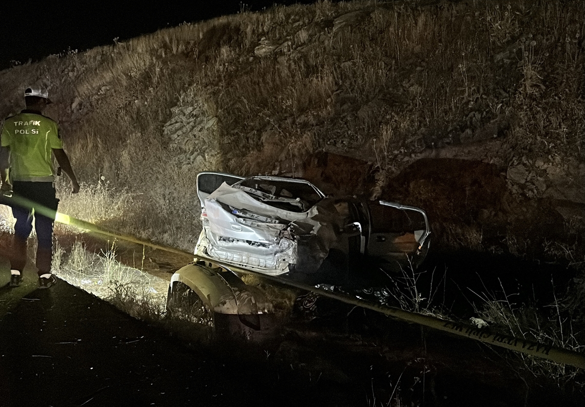 Şanlıurfa'da feci kaza: 3 kişi öldü, 1 kişi yaralandı
