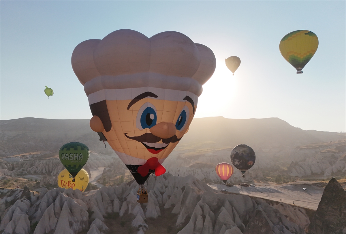 Kapadokya Balon Festivali: Gökyüzü figürlü balonlarla renklenecek