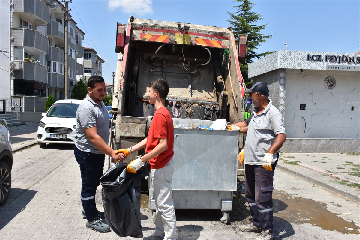 Aras İpsalalı: Keşan'ı temizliyor, çevre bilinci oluşturuyor